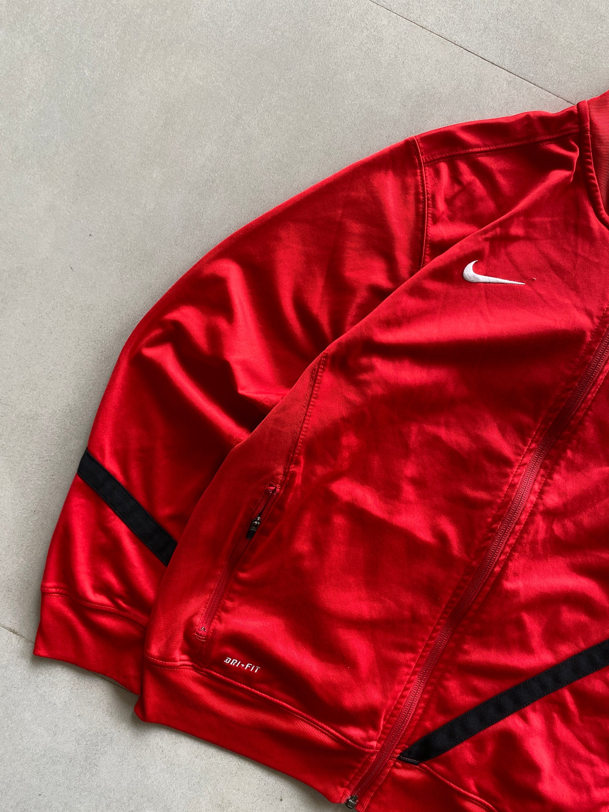 VINTAGE NIKE JACKET - M