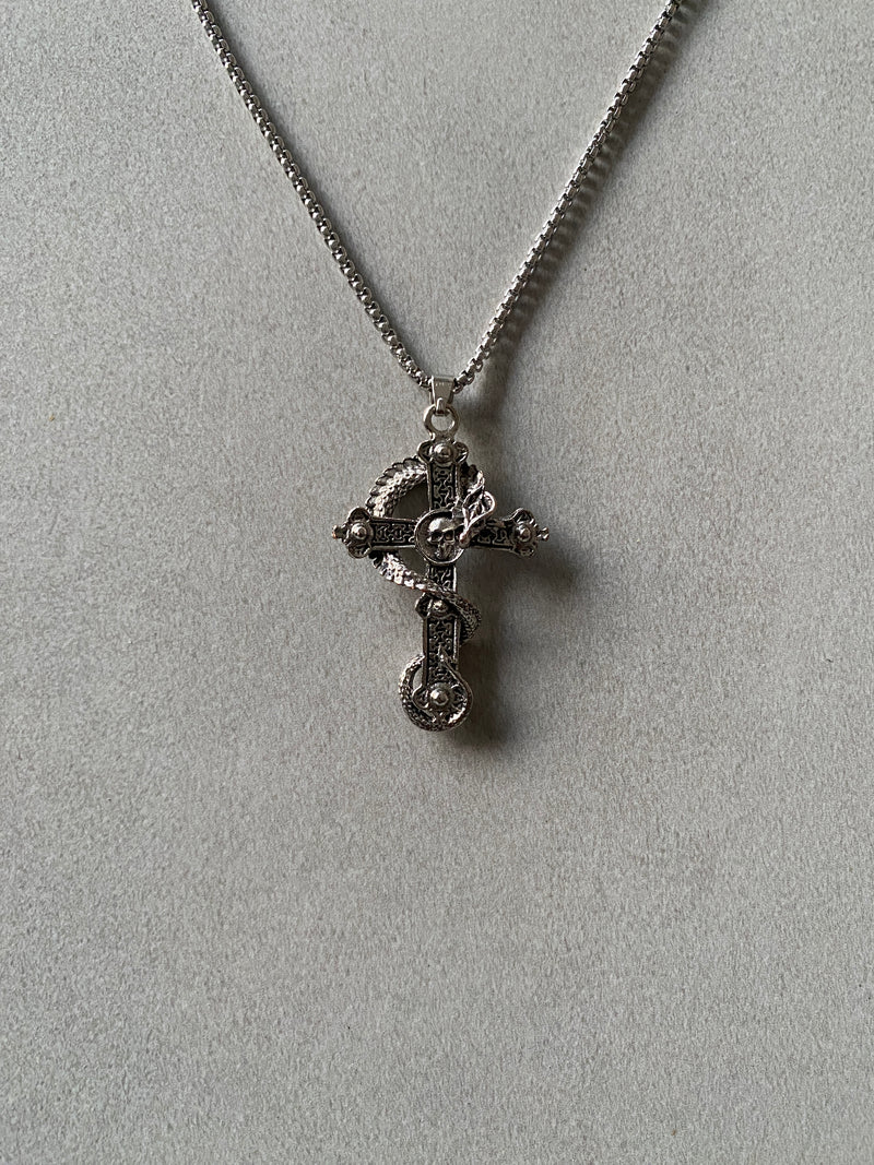 COBRA CROSS PENDANT CHAIN