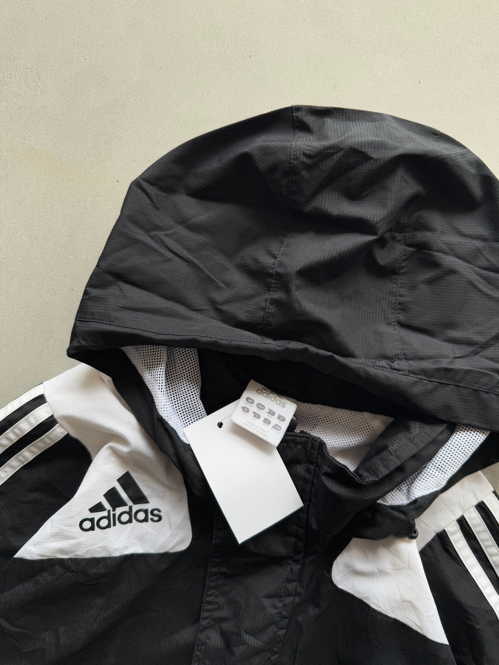 ADIDAS 3 STRIPED JACKET- XL