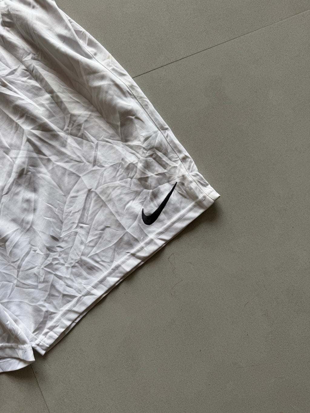 NIKE SHORTS - XL
