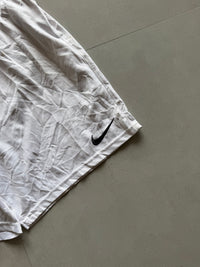 NIKE SHORTS - XL
