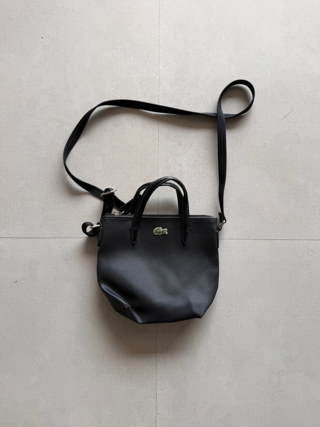 LACOSTE SLING BAG