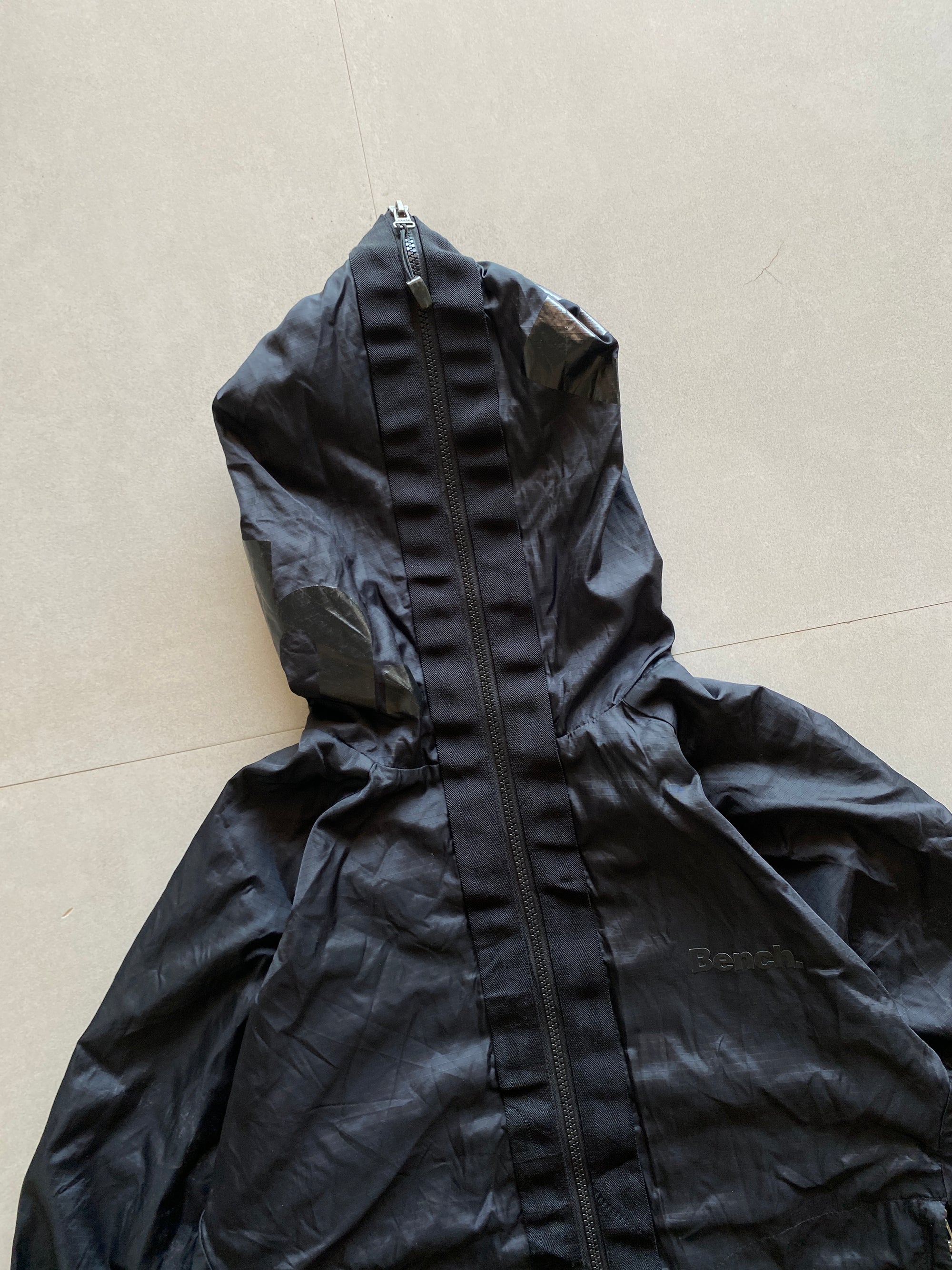 HOODED FULL ZIP JACKET - M