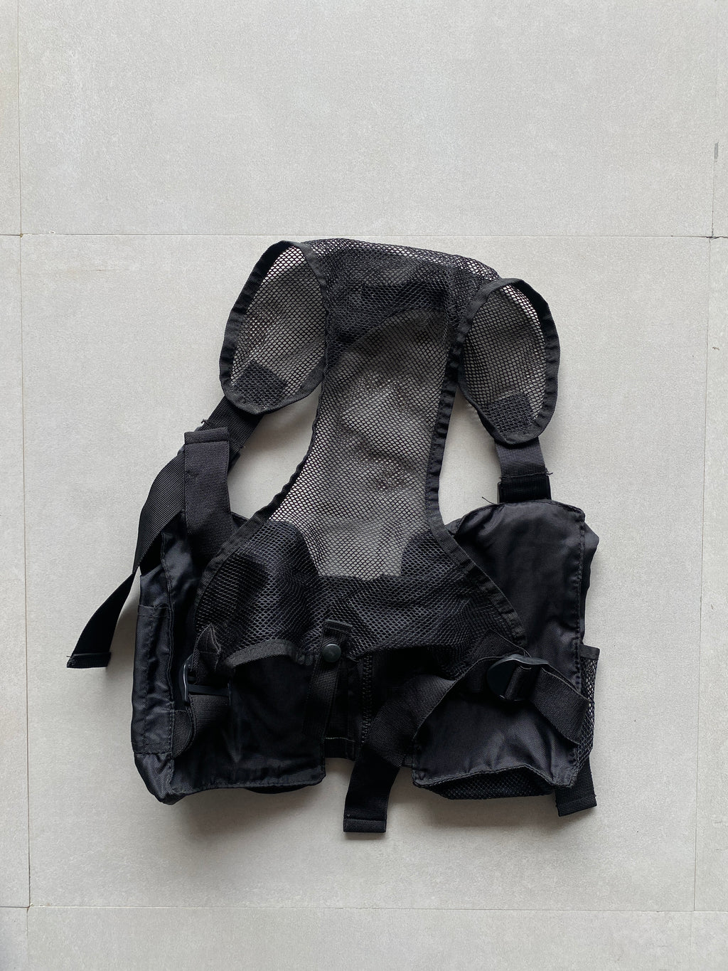 BIO HAZARD MULTIPOICKET VEST BAG