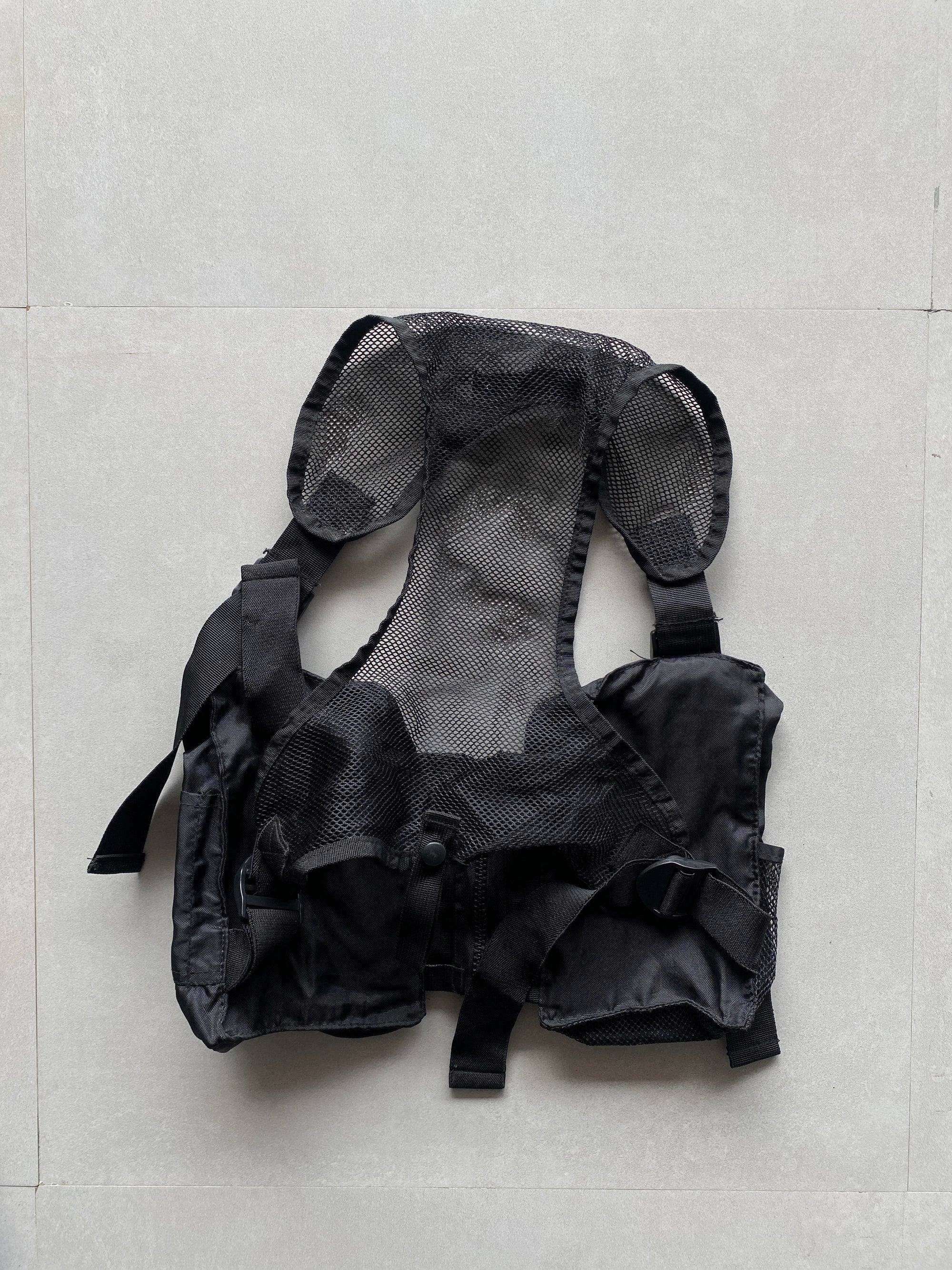 BIO HAZARD MULTIPOICKET VEST BAG