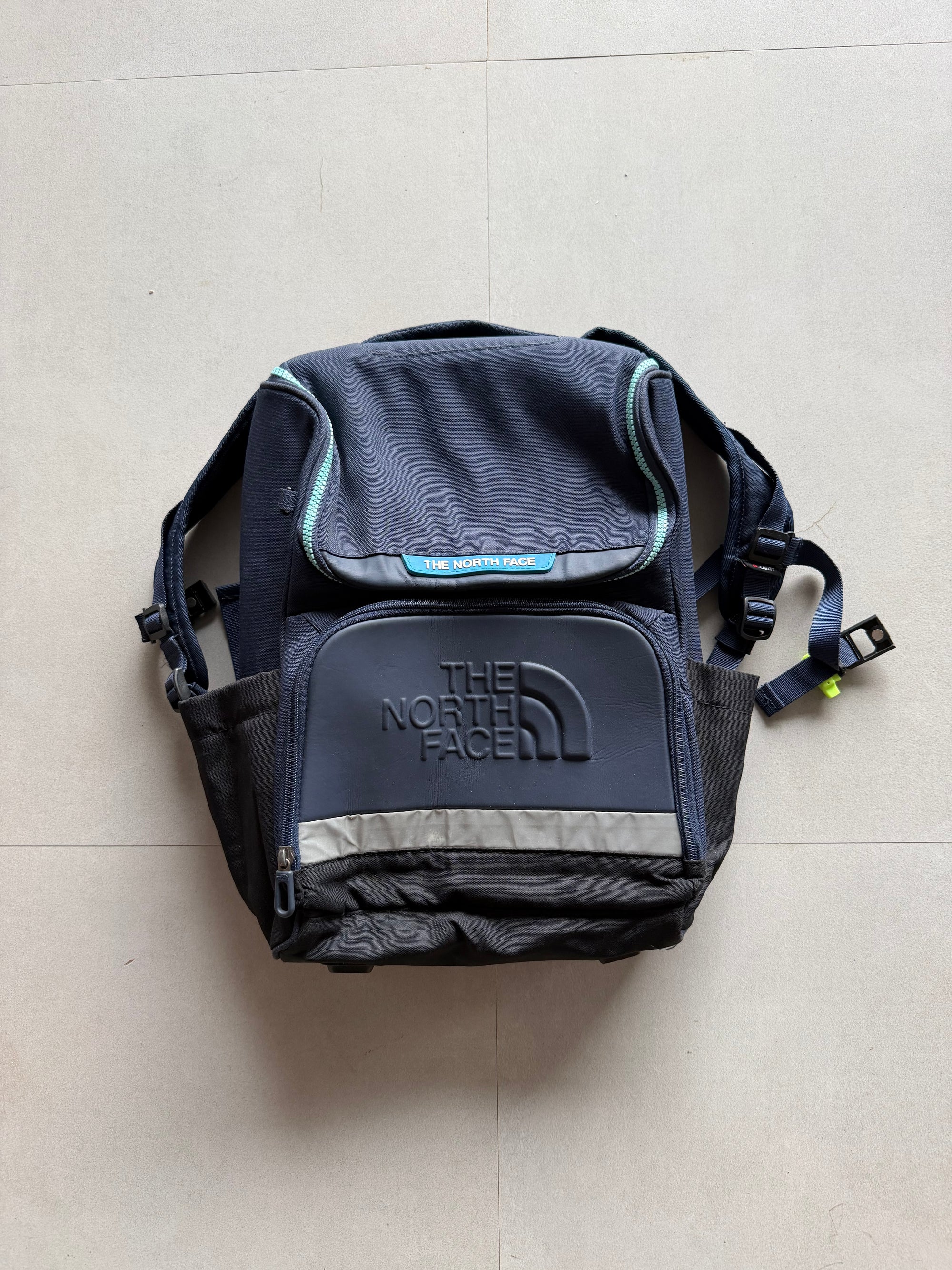THE NORTH FACE BOYS BACKPACK