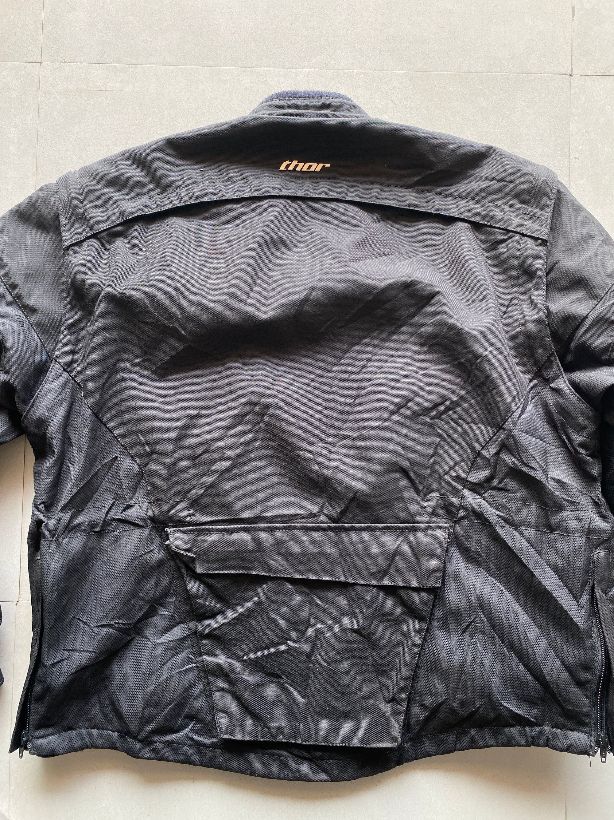 THOR 2009 CONVERTIBLE MOTORCYCLE JACKET - XL