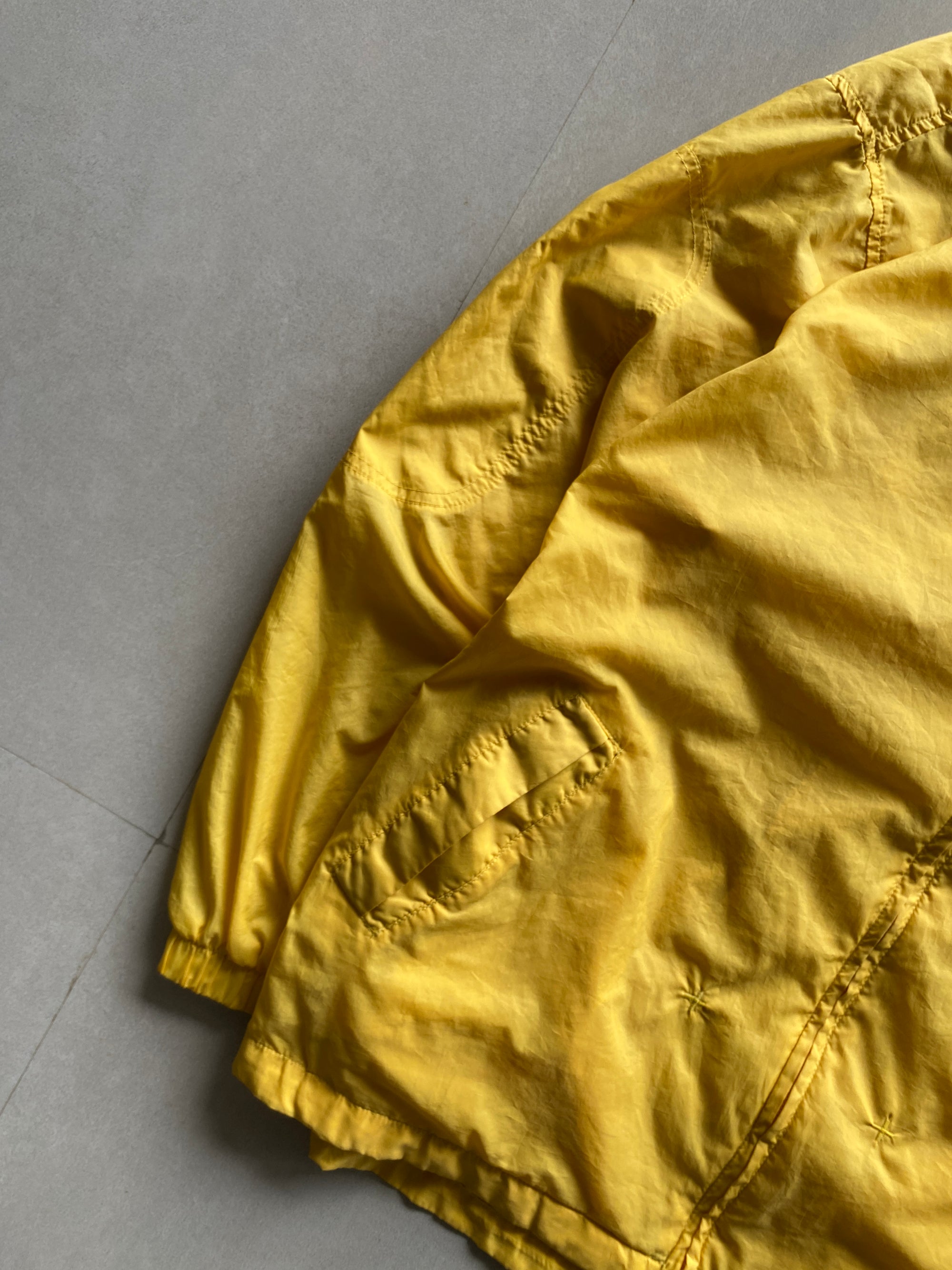 VINTAGE NIKE SPELL OUT JACKET - XL