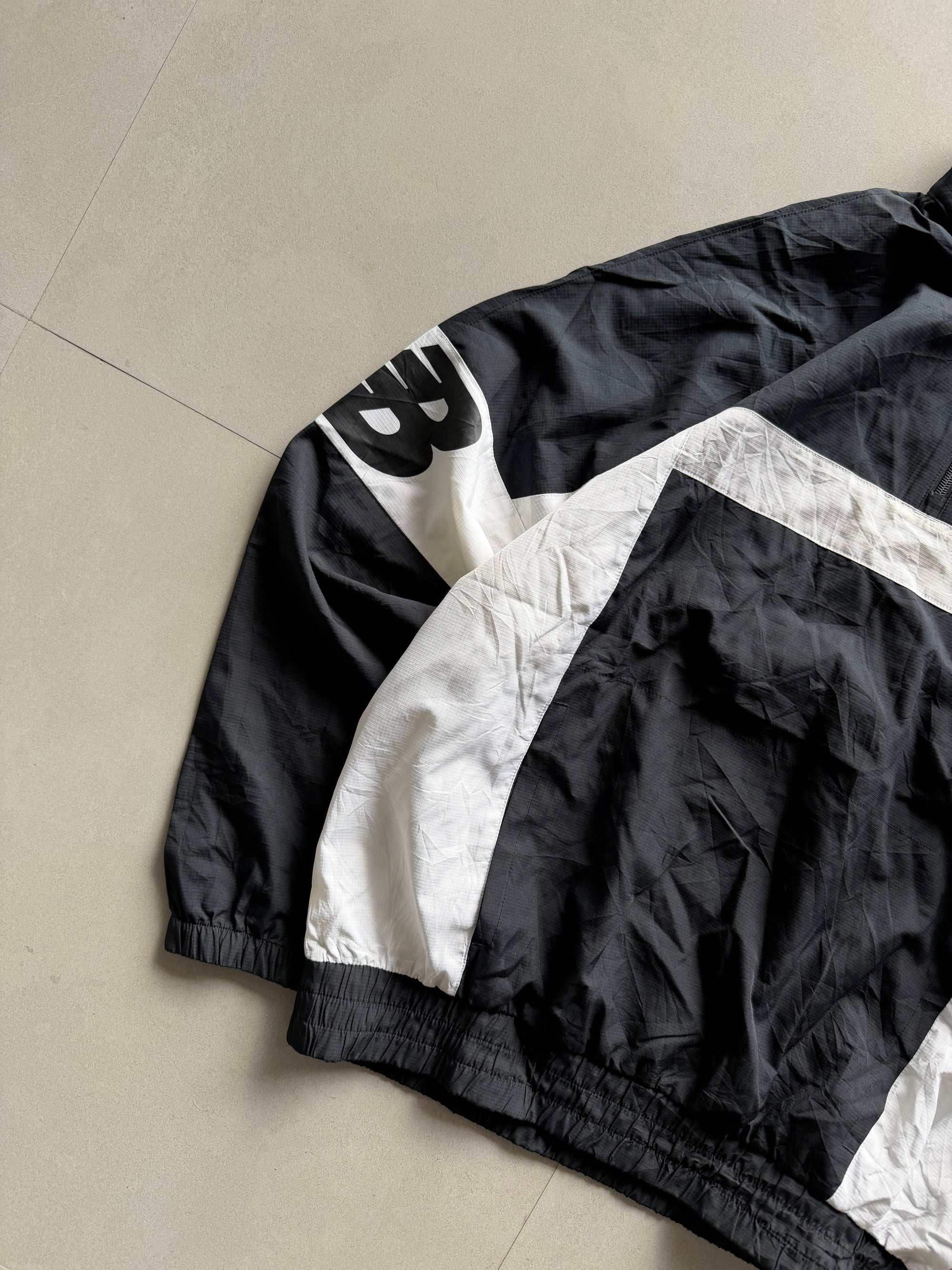 VINTAGE NEW BALANCE JACKET - XL