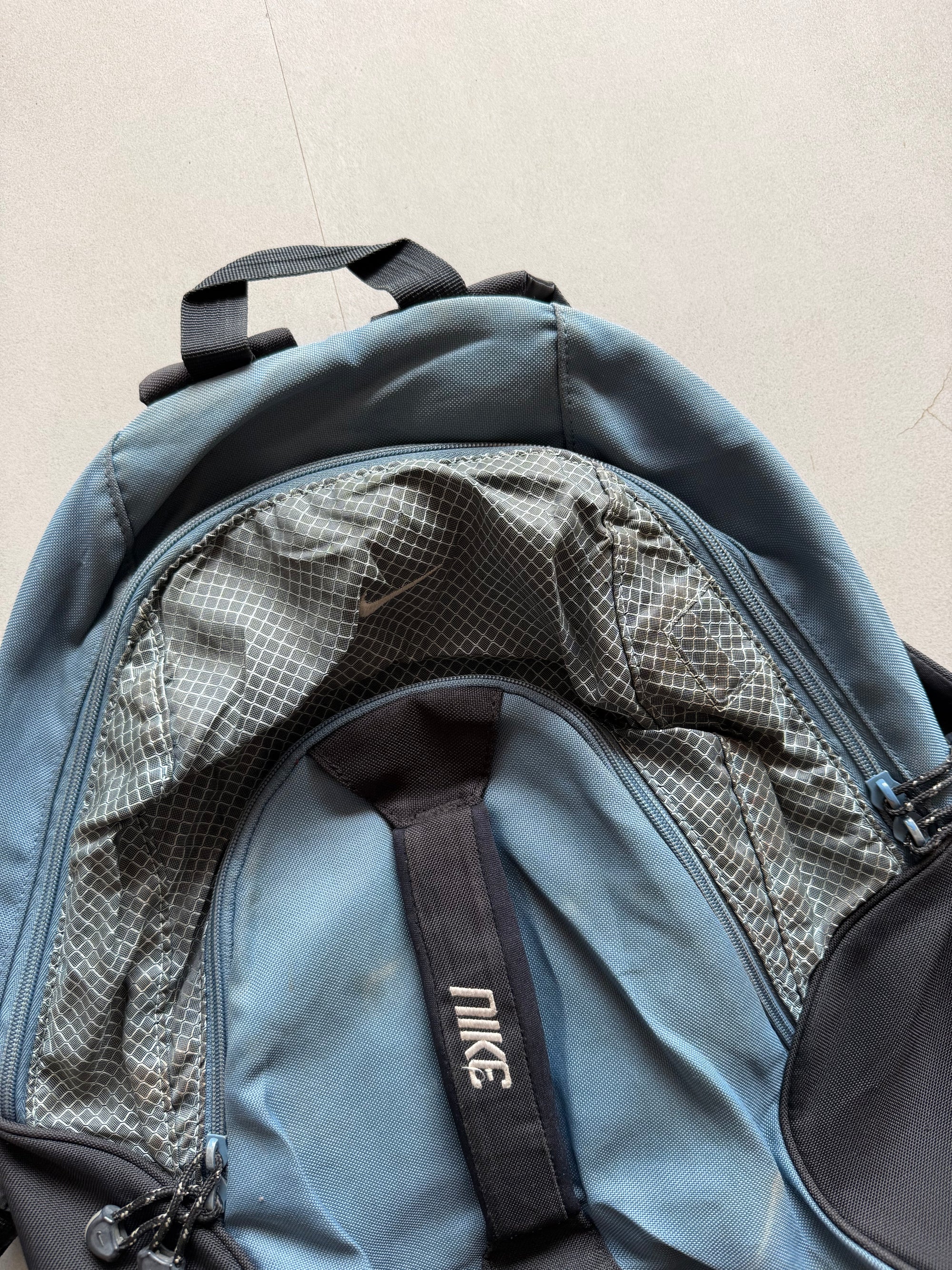 00S NIKE BAG