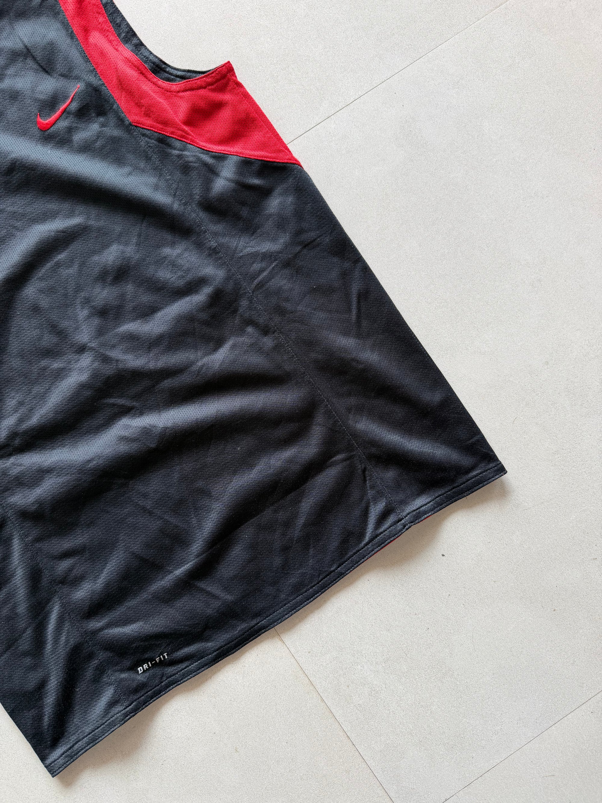 00S NIKE TANK TOP - M
