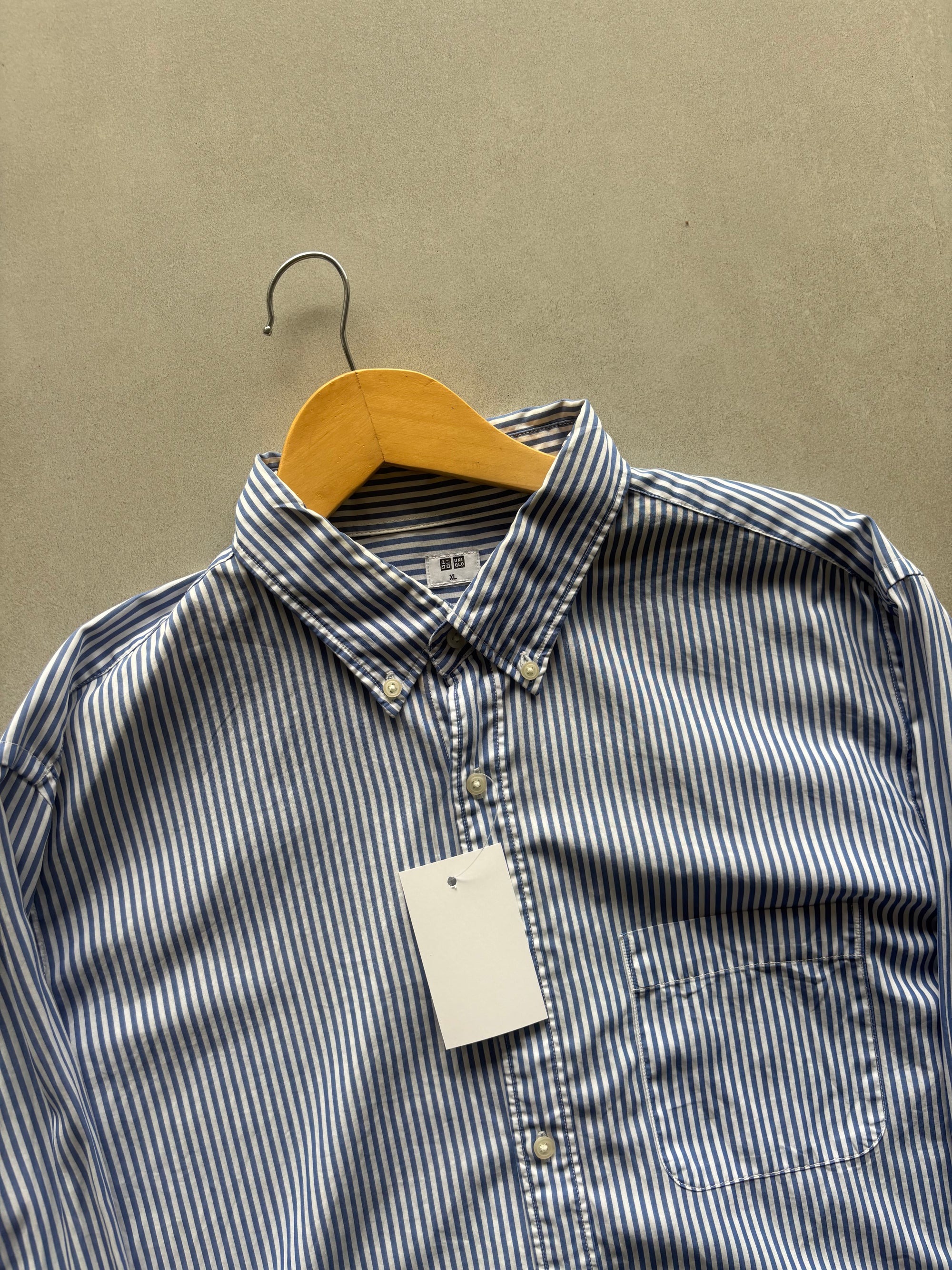 UNIQLO BLUE STRIPED FORMAL SHIRT - L