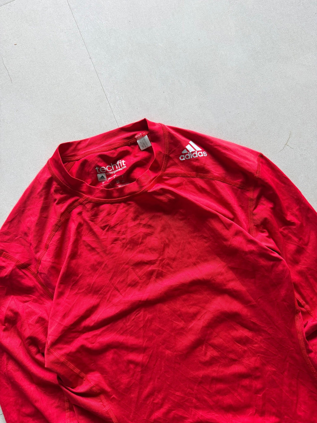 ADIDAS COMPRESSION TEE - L - Aged Arc