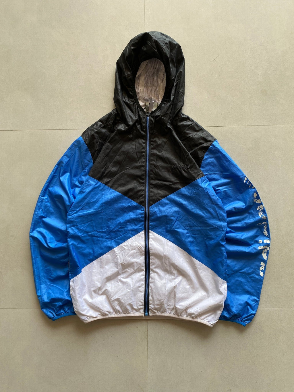 ADIDAS HOODED JACKET - L - Aged Arc
