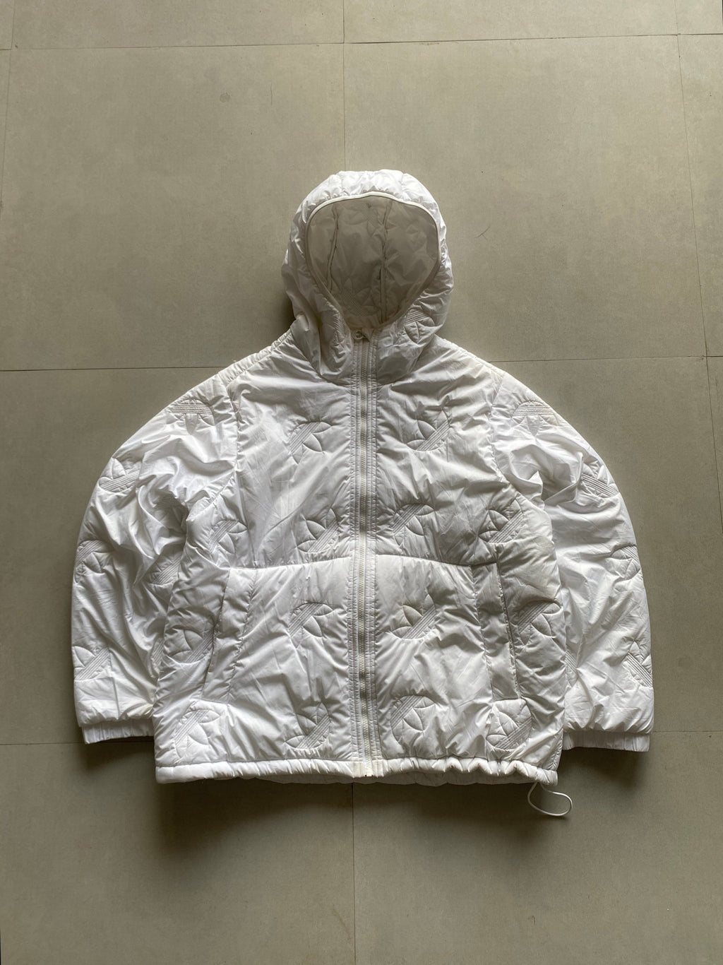 ADIDAS ORGINALS TREFOIL PUFFER JACKET - XL - Aged Arc