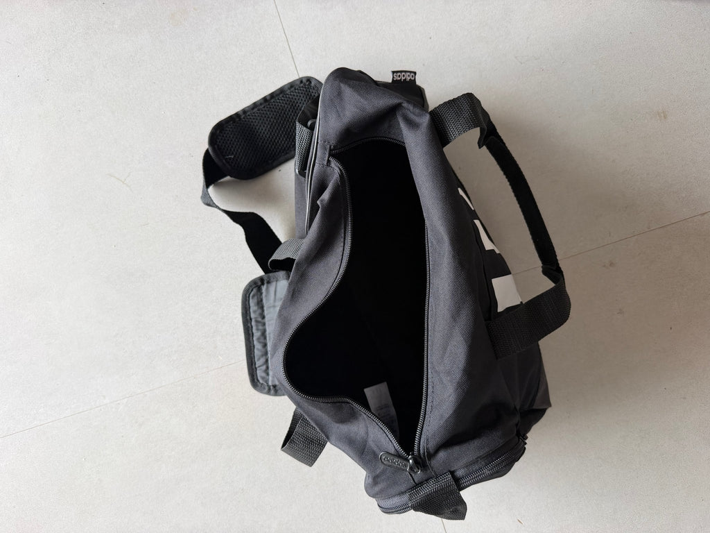 ADIDAS SHOULDER BAG - Aged Arc