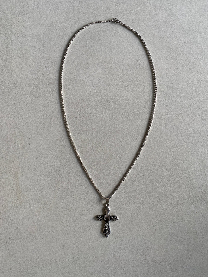 AZITA GOTHIC CROSS PENDANT CHAIN - Aged Arc