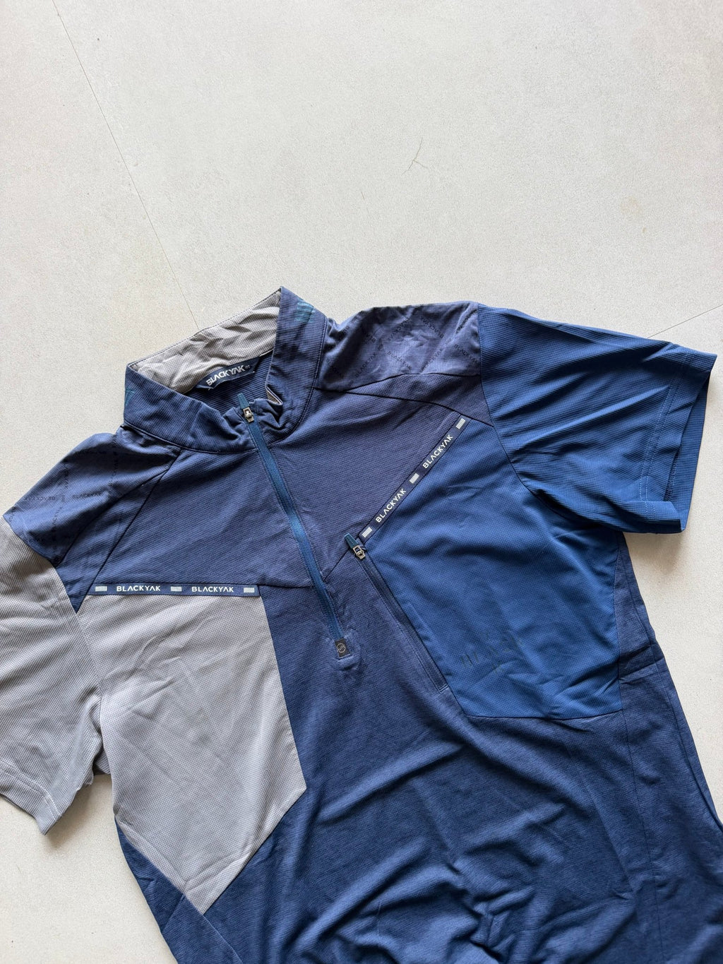 BLACK YAK TECHNICAL SHIRT - M - Aged Arc