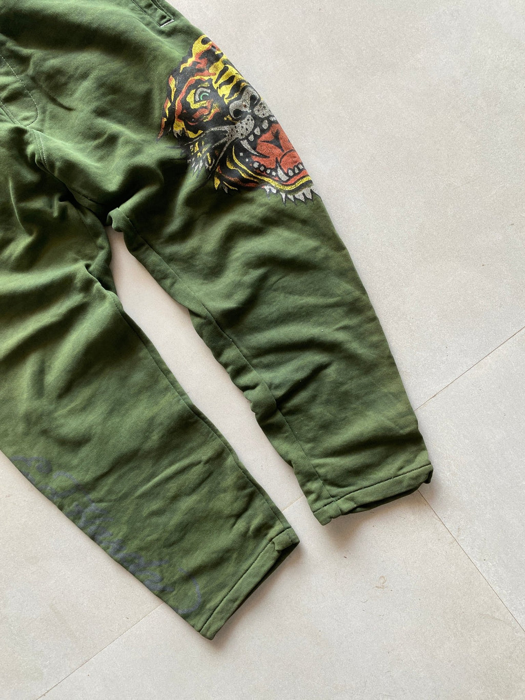 ED HARDY SWEAT PANT - M - Aged Arc