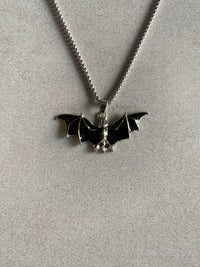 GOTHIC BAT PENDANT CHAIN - Aged Arc