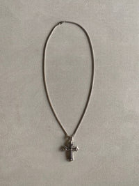 GOTHIC CROSS PENDANT CHAIN - Aged Arc