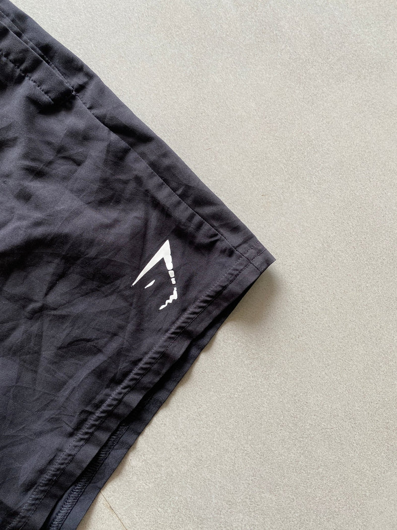 GYM SHARK SHORTS - L - Aged Arc