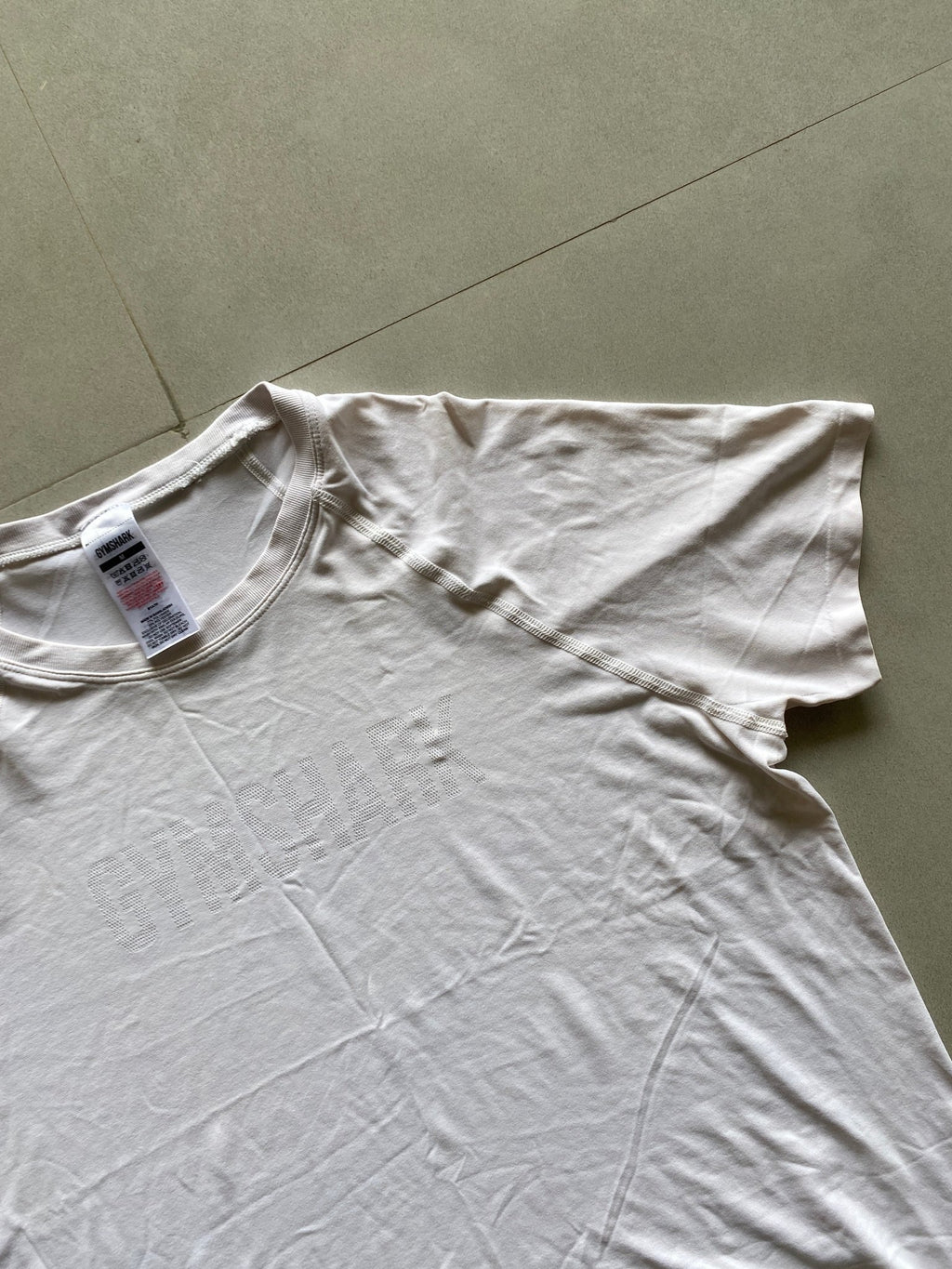 GYM SHARK TEE - M - Aged Arc