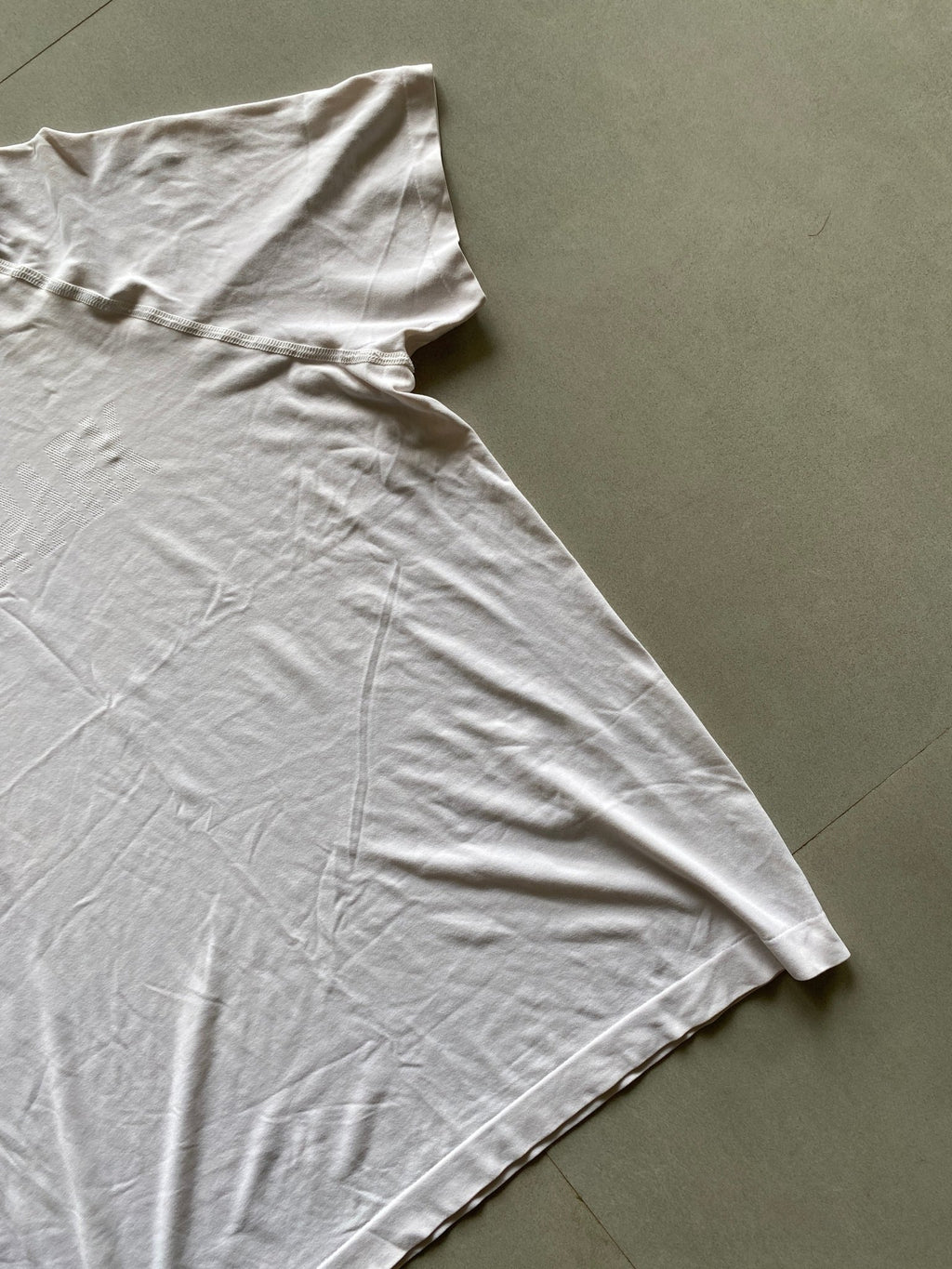 GYM SHARK TEE - M - Aged Arc