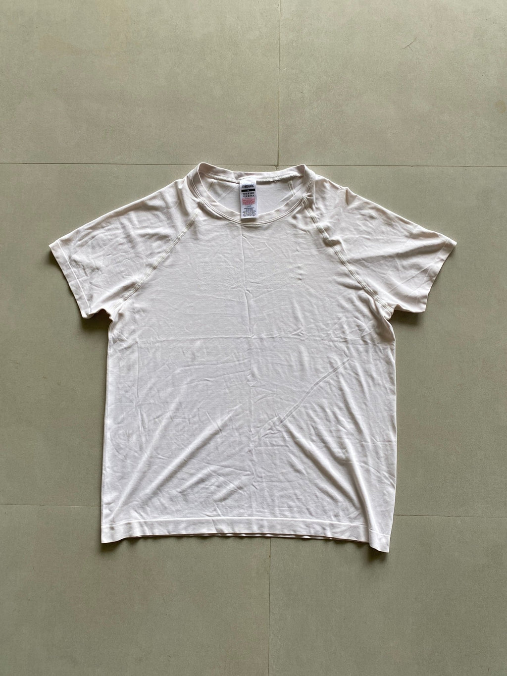 GYM SHARK TEE - M - Aged Arc