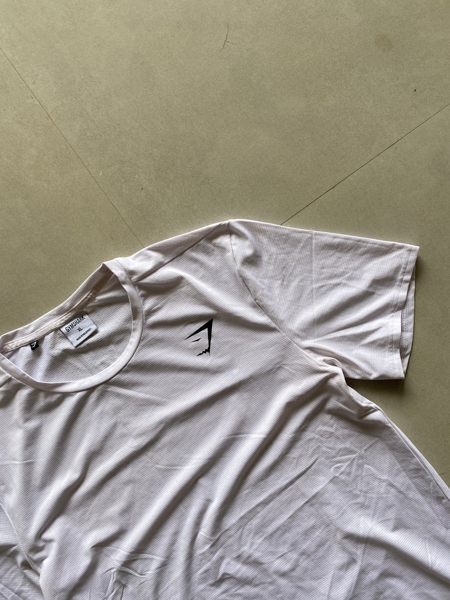 GYM SHARK TEE - XL - Aged Arc