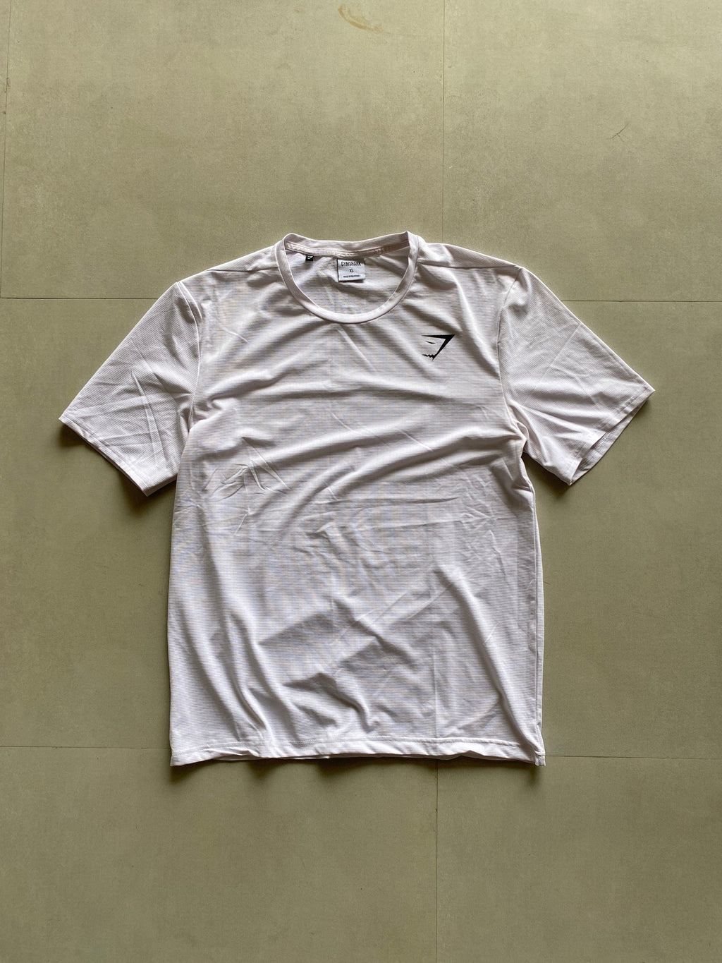 GYM SHARK TEE - XL - Aged Arc