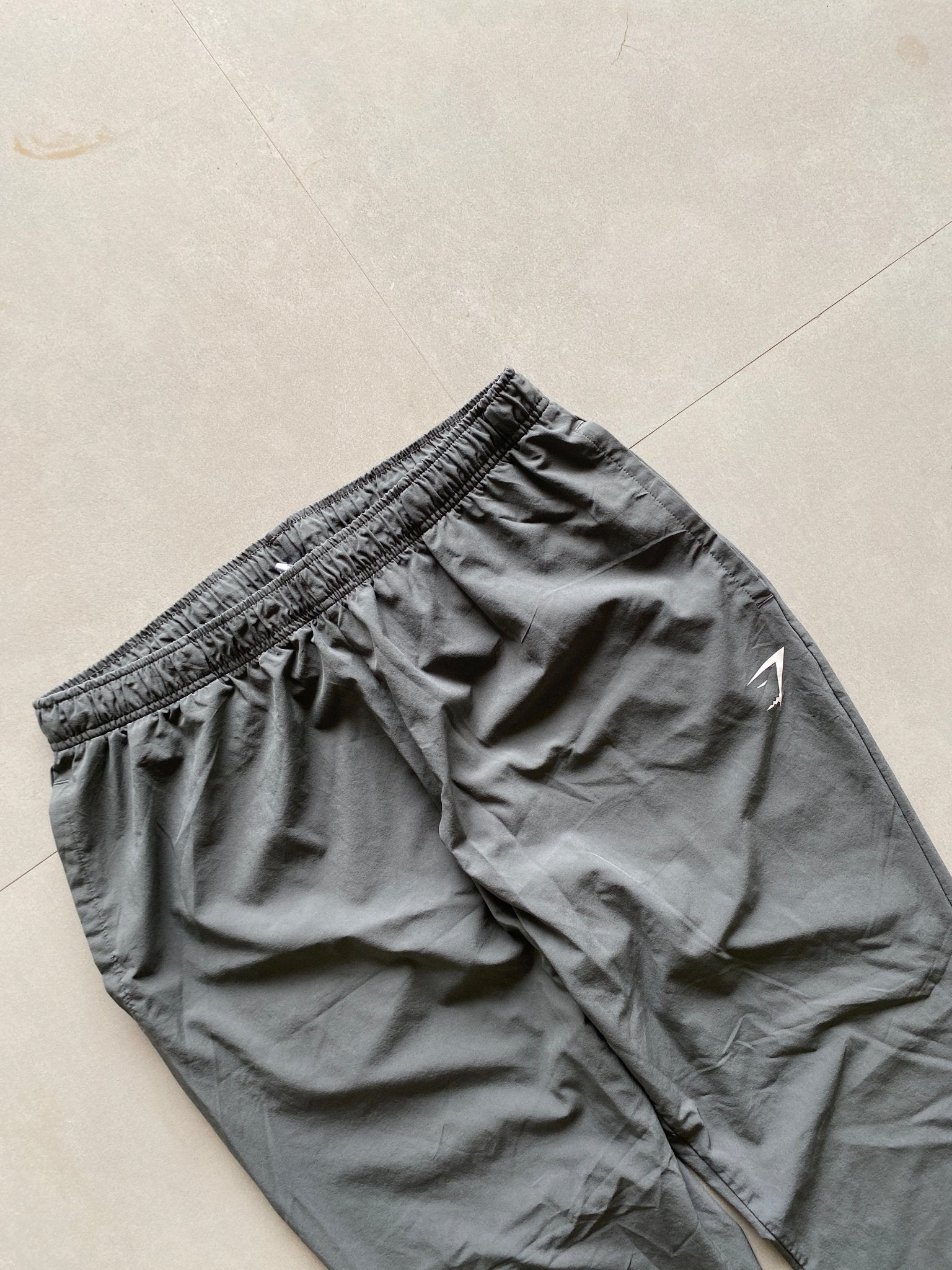 GYM SHARK TRACK PANT - XL - Aged Arc