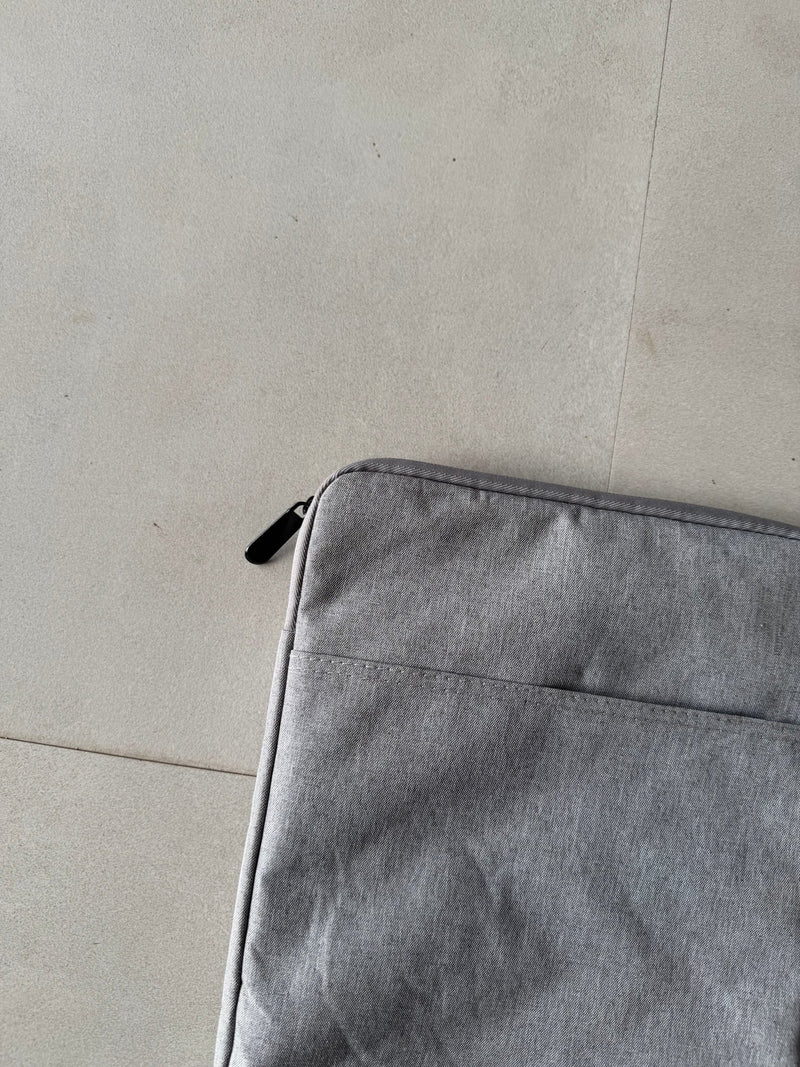 IPAD POUCH - Aged Arc