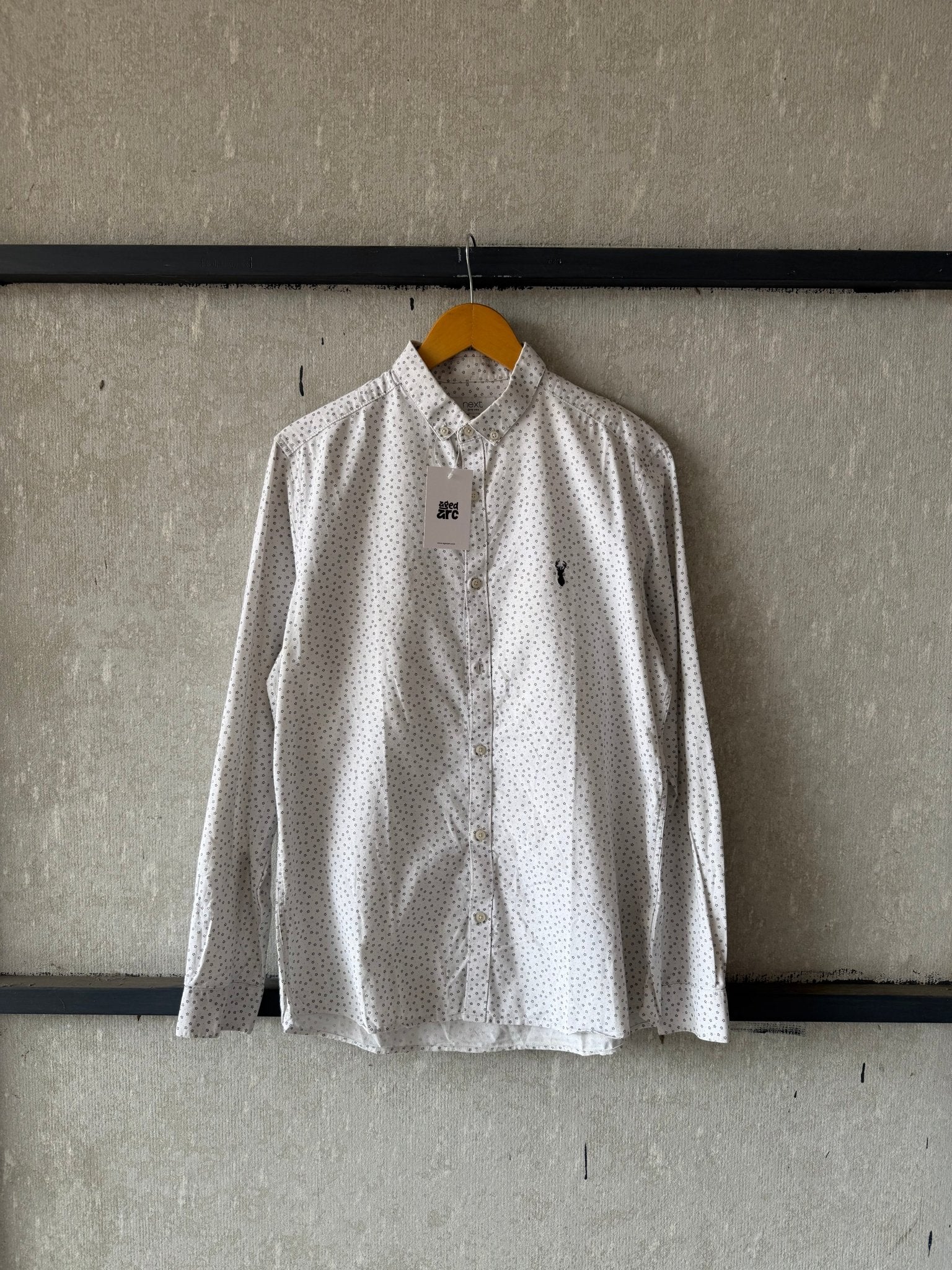 NEXT PRINTED SHIRT - M - Aged Arc