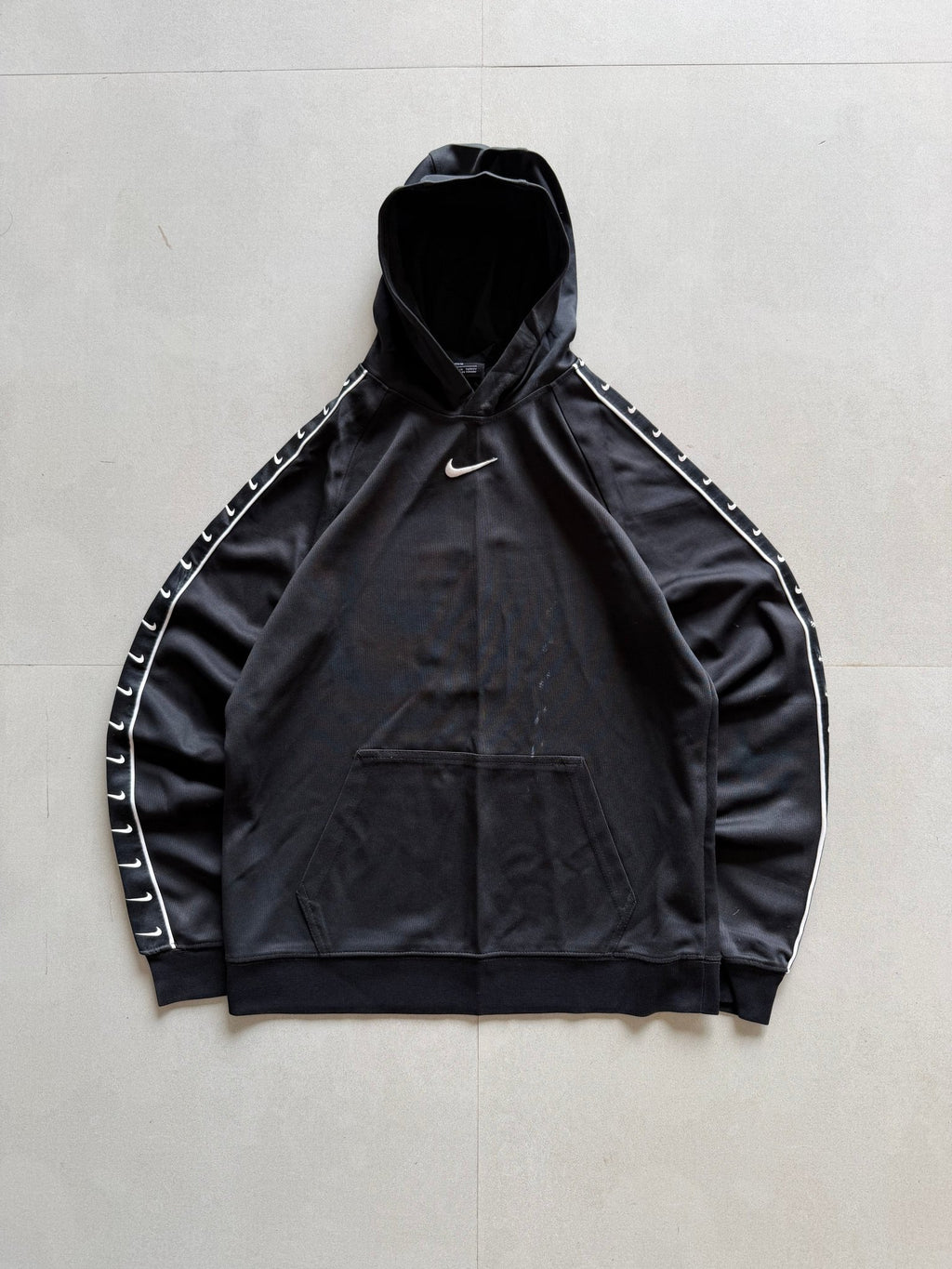 NIKE CENTRE SWOOSH HOODIE - XS - Aged Arc