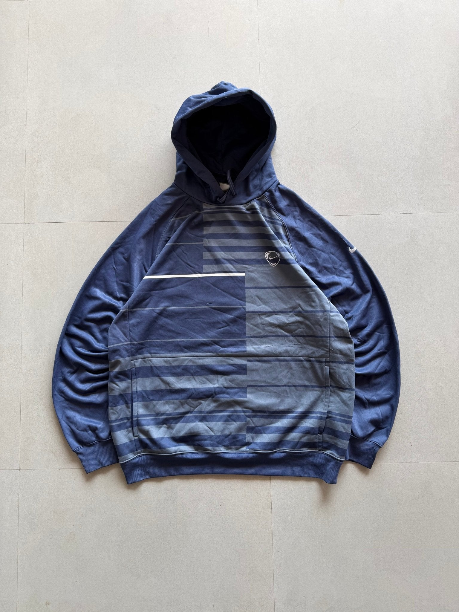NIKE DRI FIT HOODIE - XL - Aged Arc