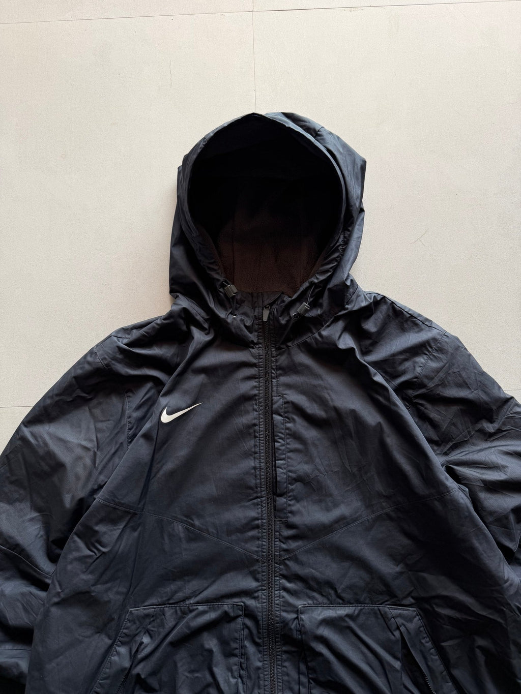 NIKE HOODED HEAVY JACKET - XXL - Aged Arc