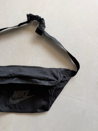 NIKE SHOULDER BAG - Aged Arc