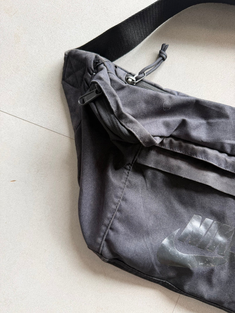 NIKE SHOULDER BAG - Aged Arc