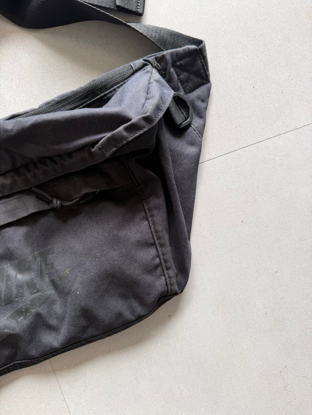 NIKE SHOULDER BAG - Aged Arc