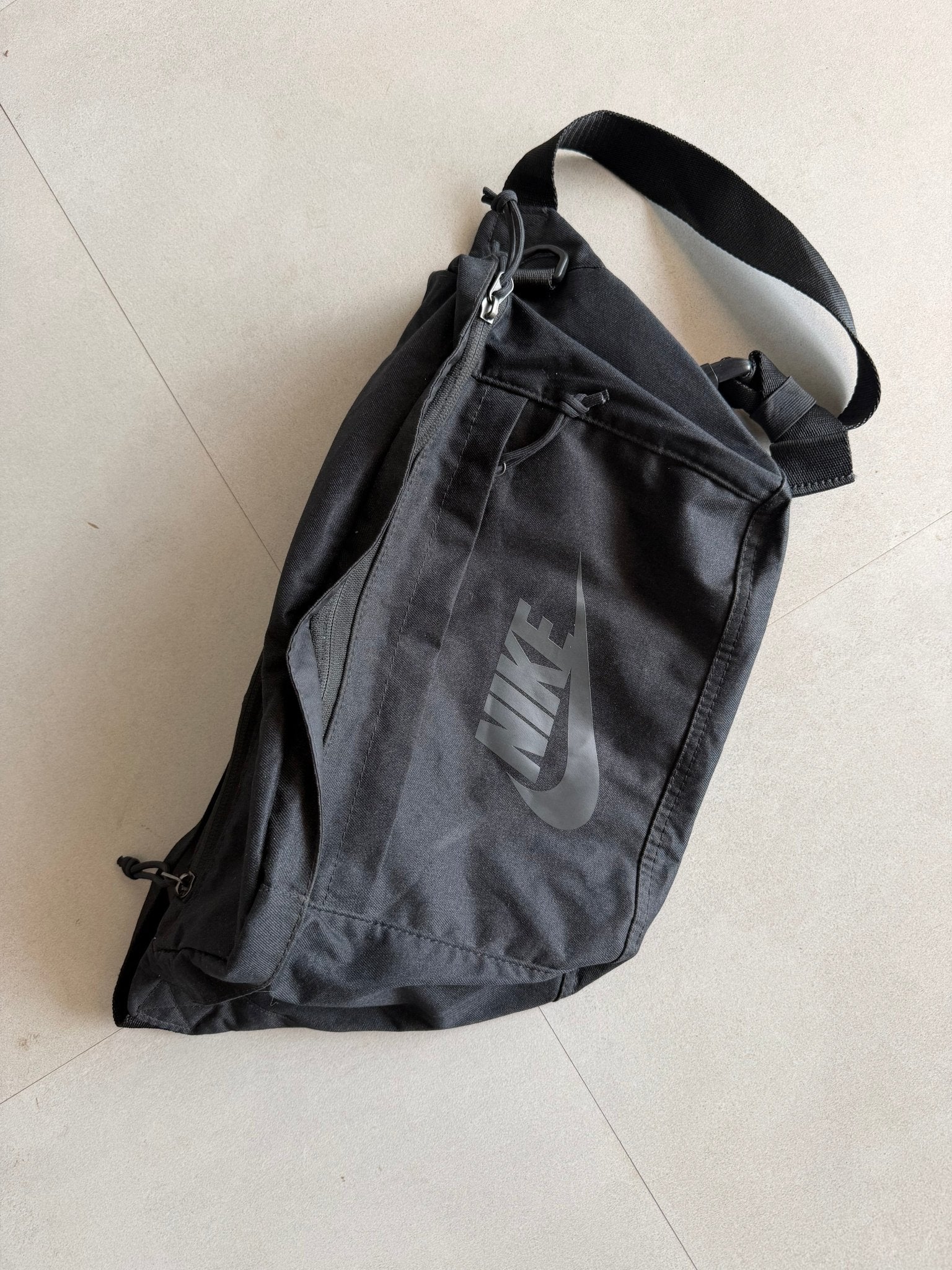 NIKE SHOULDER BAG - Aged Arc