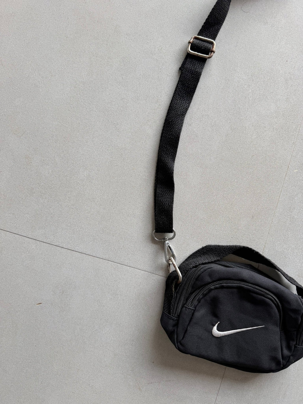NIKE SMALL SLING BAG - Aged Arc