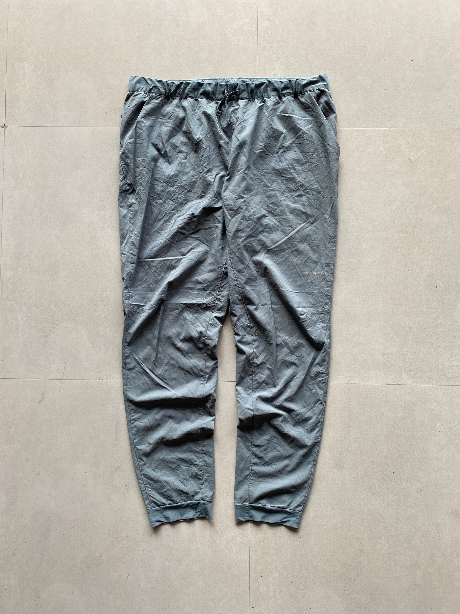PATAGONIA OUTDOOR PANT - L - Aged Arc