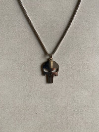 PUNISHER SKULL PENDANT CHAIN - Aged Arc
