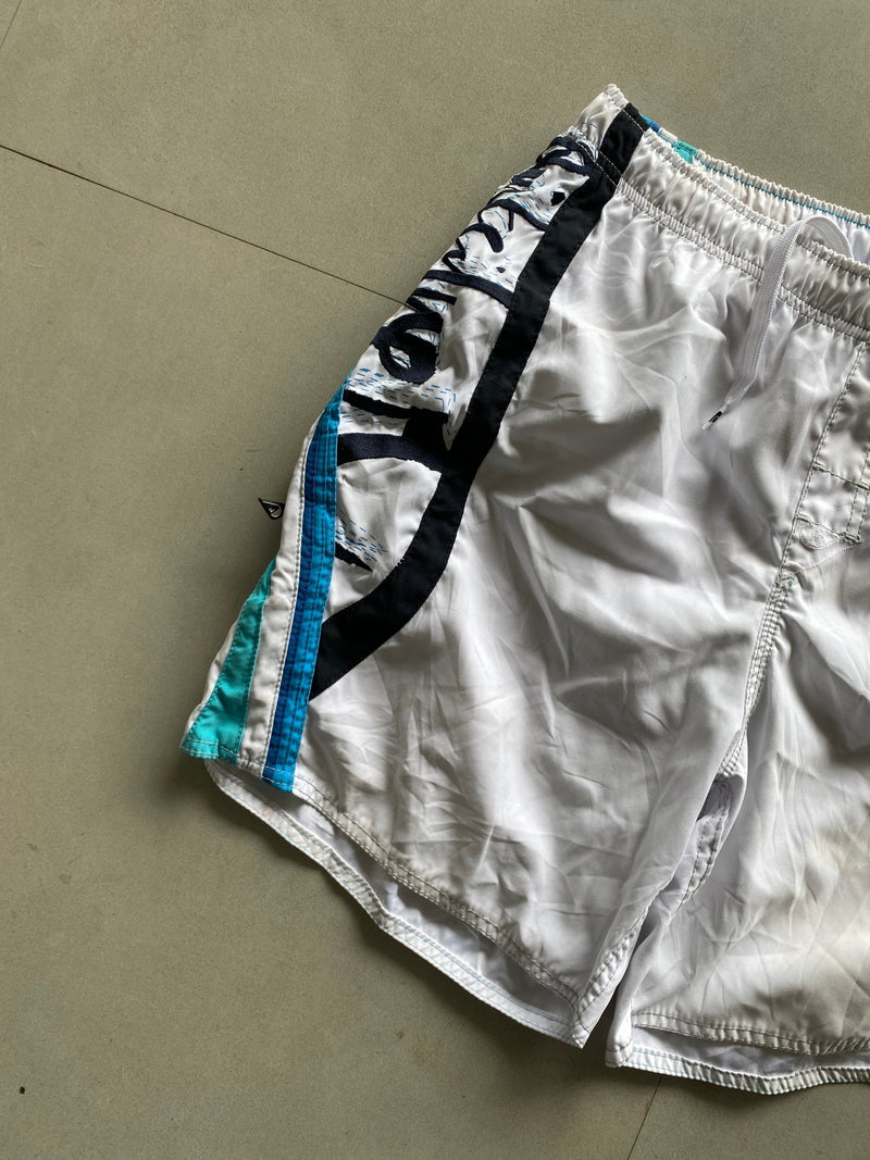 QUICK SILVER SURF SHORTS - M - Aged Arc