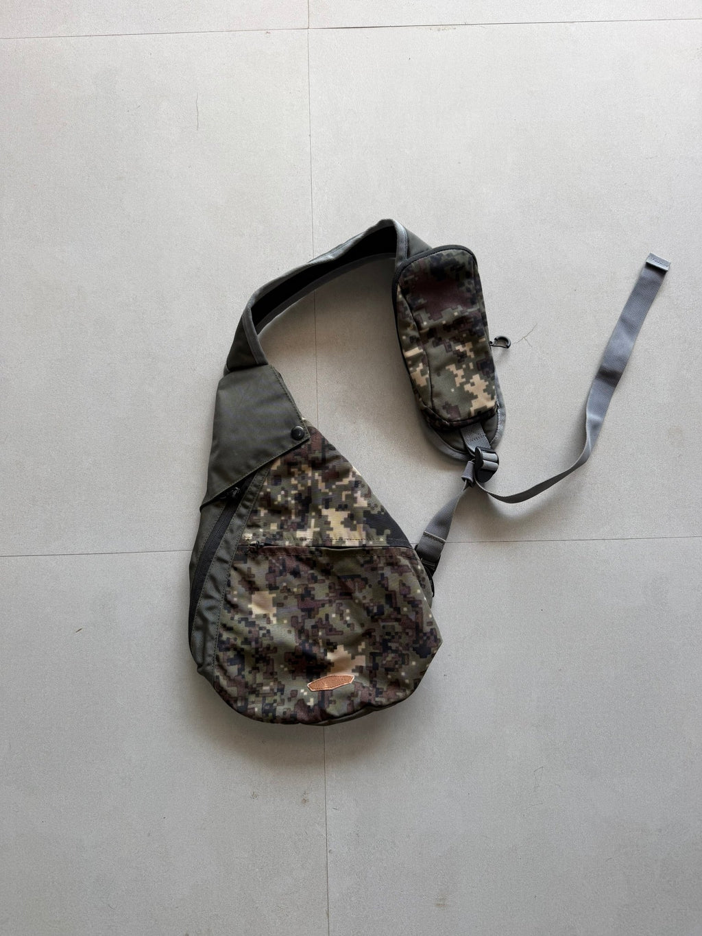 REALTREE CAMOU CROSS BODY BAG - Aged Arc