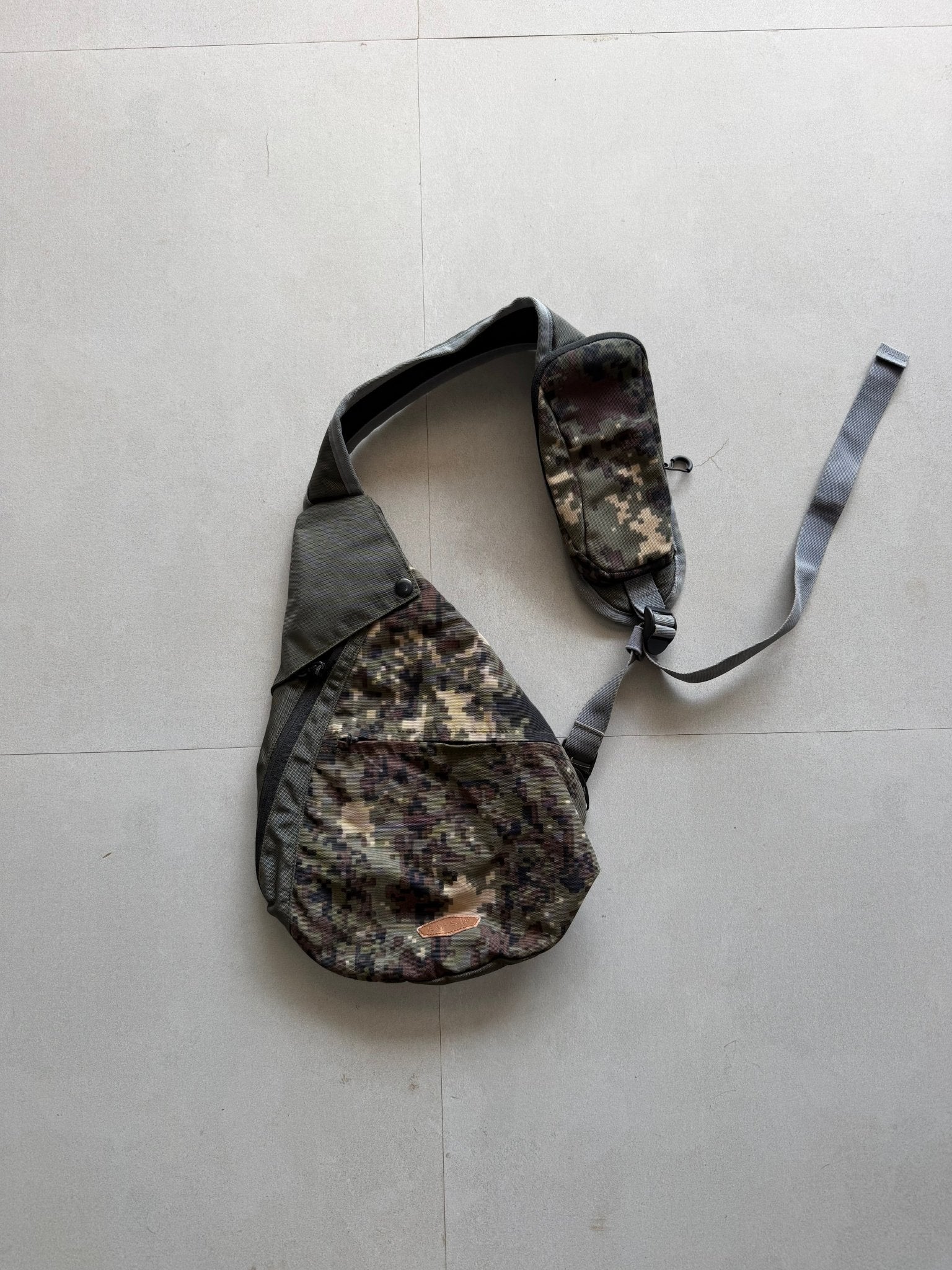 REALTREE CAMOU CROSS BODY BAG - Aged Arc