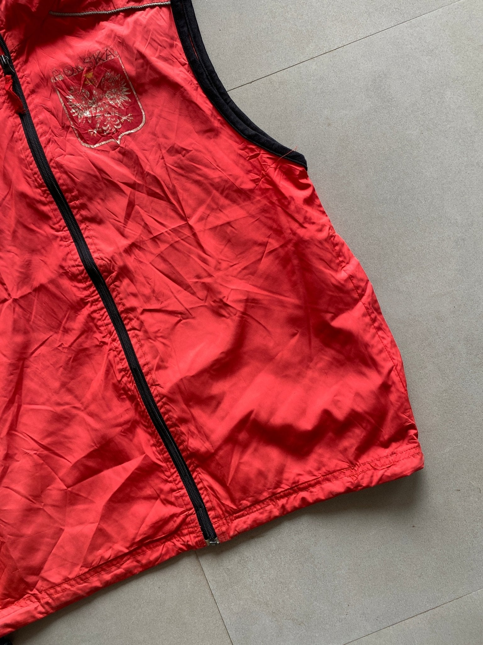 SLEEVELESS JACKET - S - Aged Arc