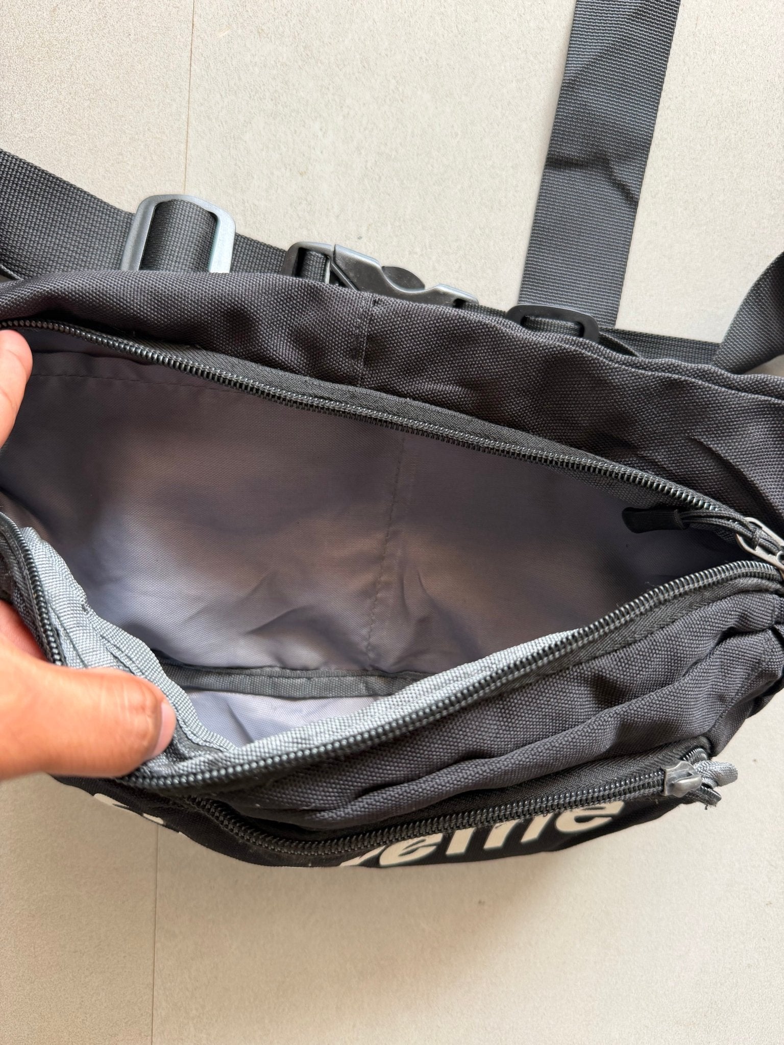 SUPREME FANNY PACK - Aged Arc