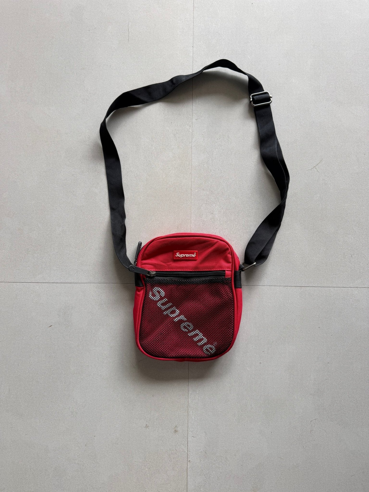 SUPREME SLING BAG - Aged Arc